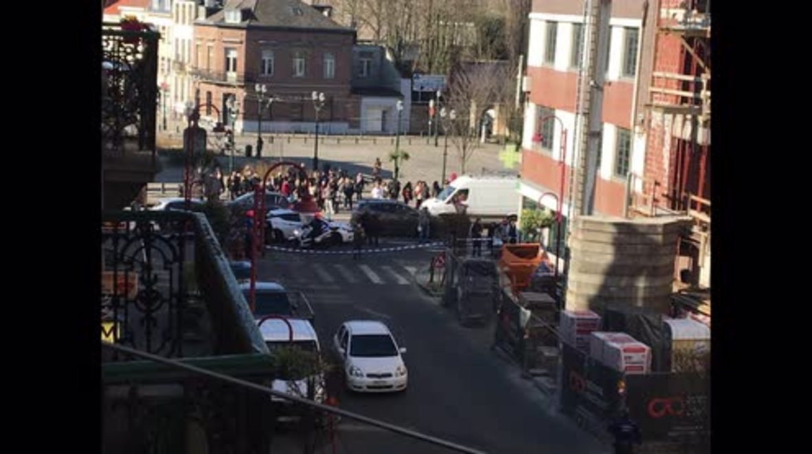 Bélgica: Policía armada se despliega en un suburbio de Bruselas a la caza de un hombre armado *FOTOGRAFÍAS*