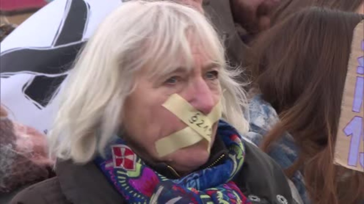 Germany: Lips sealed in opposition to ban on abortion advertising