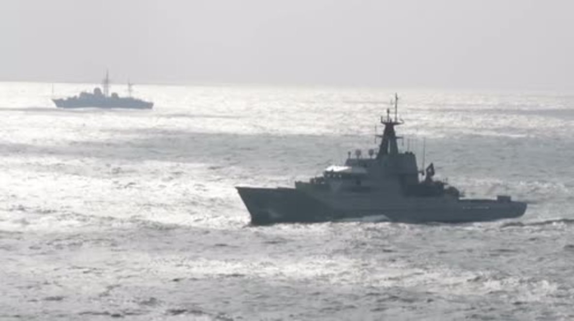 UK: Russian vessels pass through English Channel