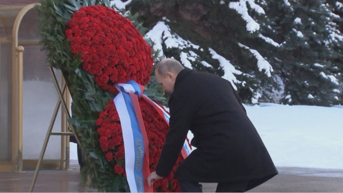 Russia: Putin lays wreath on Defenders of the Fatherland Day