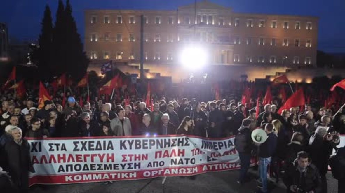 Grecia: El Partido Comunista lidera una manifestación masiva anti guerra en Atenas