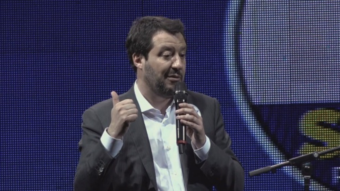 Italy: 'Italians are the refugees’ - Salvini slams migrant policy at rally