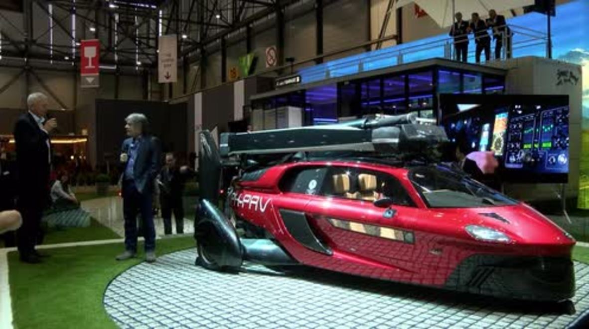Is it a car? Is it a plane? The PAL-V Liberty takes to the air at GIMS