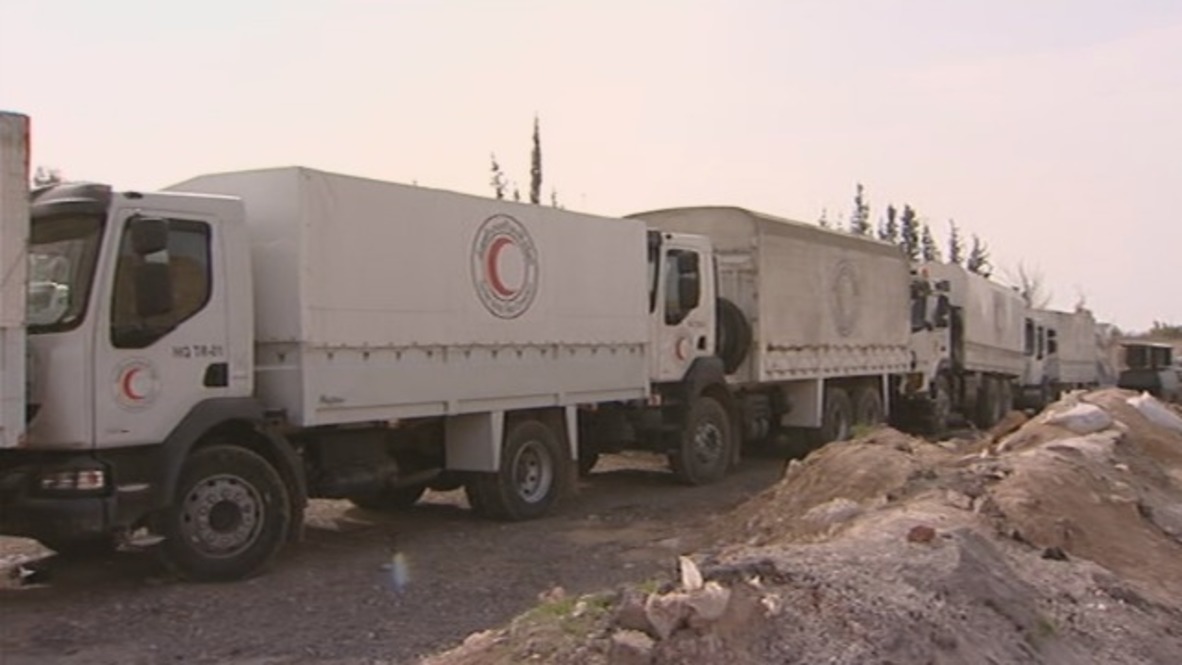 Siria: Un convoy de ayuda humanitaria llega al puesto de control de al-Wafideen en ruta a Ghouta oriental
