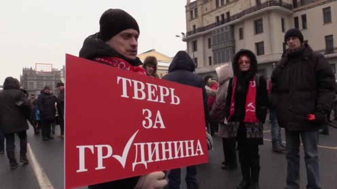Russia: Communist candidate Grudinin holds rally for 'honest' elections