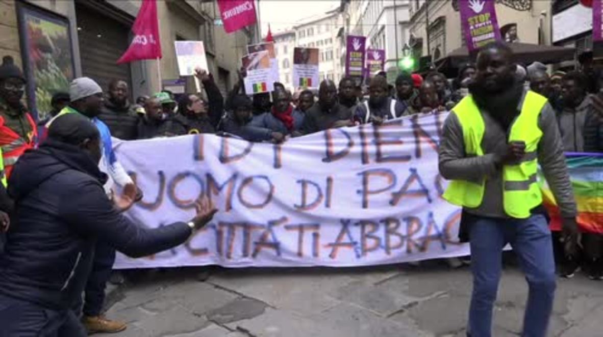 Italy: Thousands march in Florence in memory of murdered Senegalese vendor