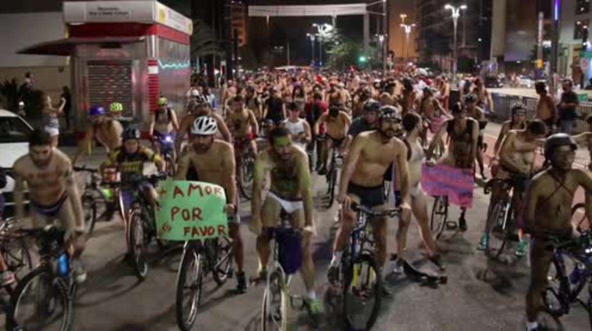 Brazil: Naked cyclists pedal protest for green living