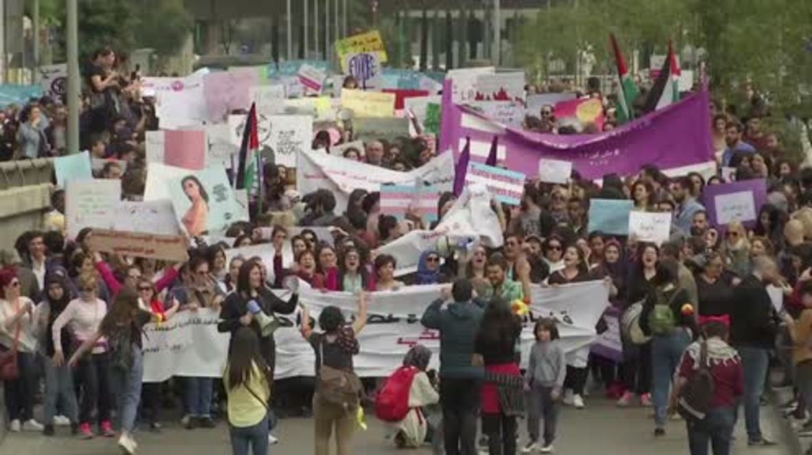Lebanon: Thousands gather for Women's Day March in Beirut
