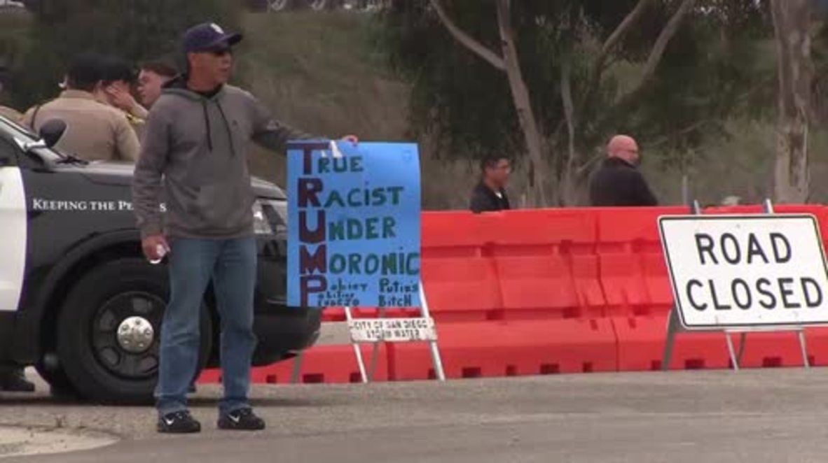 EE.UU.: Manifestantes pro y anti Trump se reúnen para la inspección del prototipos de muros fronterizos