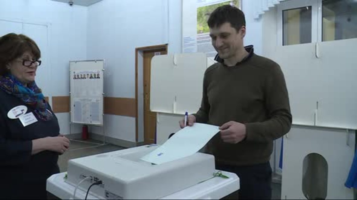 Russia: Presidential election vote count begins in Moscow
