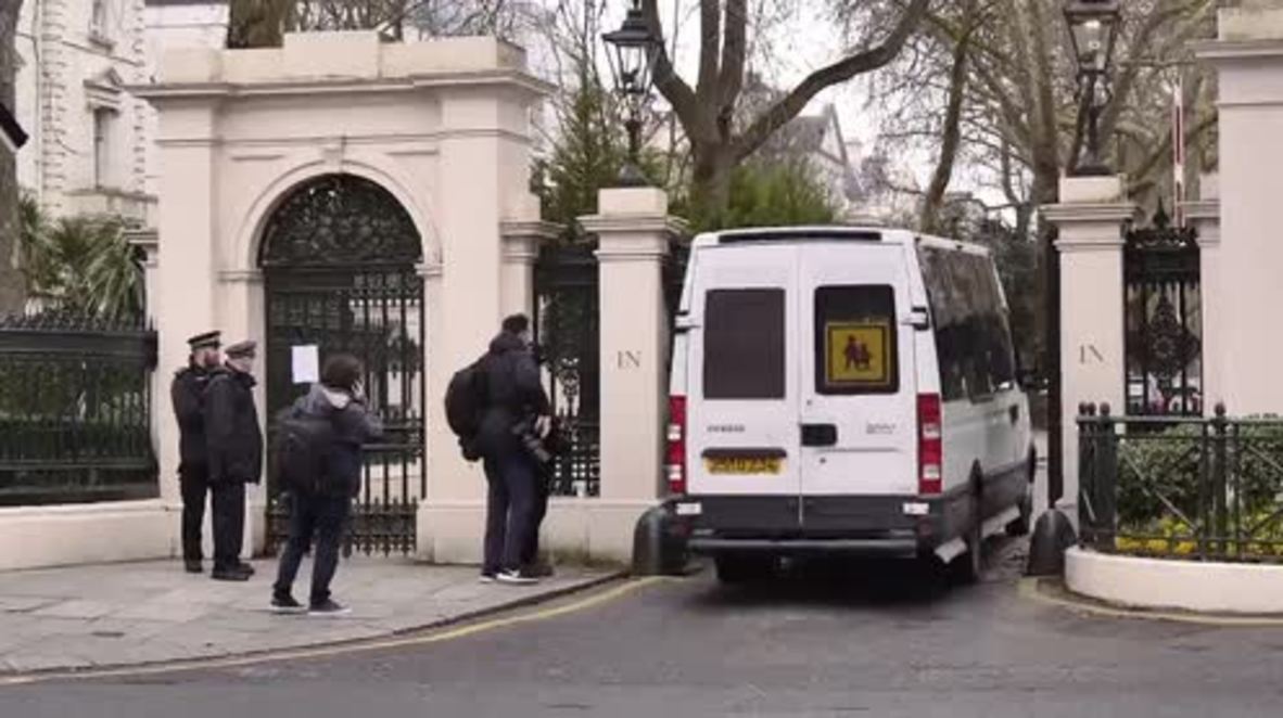 UK: Vehicles in and out of London Russian embassy after expulsion order