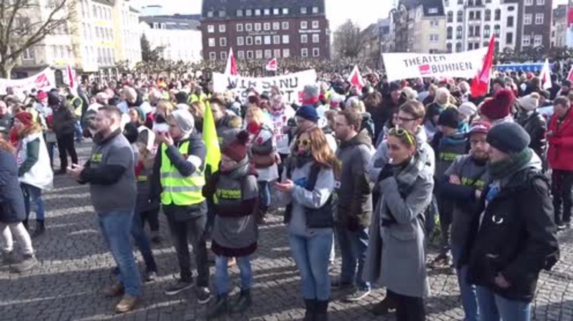 Germany: Thousands of workers go on strike for higher wages