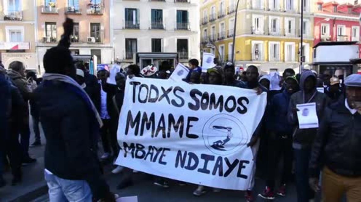 Spain: Protests sweep Madrid's Lavapies in wake of street vendor death