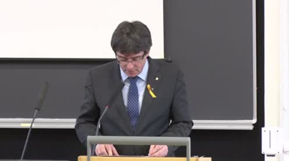 Finland: 'Smartphone mightier than sword' – Puigdemont on vision of 'digital republic'