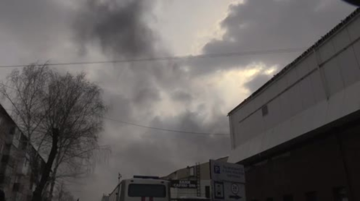 Rusia: Nuevo incendio en el centro comercial de Kemerovo un día después de la muerte de 64 personas