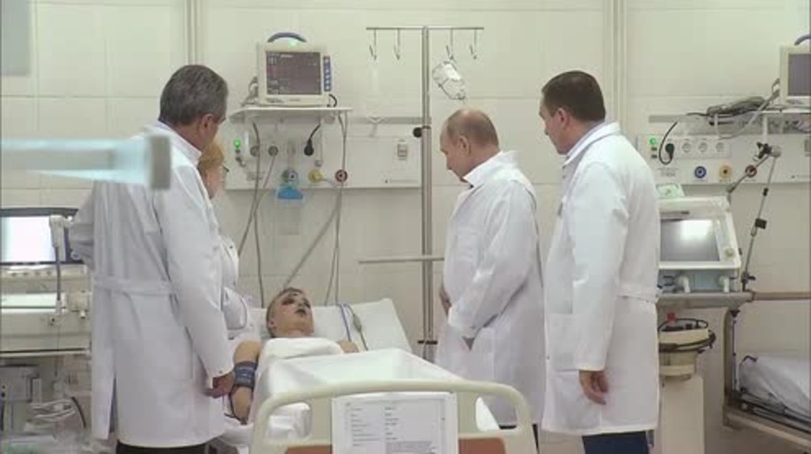 Russia: Putin visits casualties of Kemerovo fire in hospital, promises punishment for all guilty parties