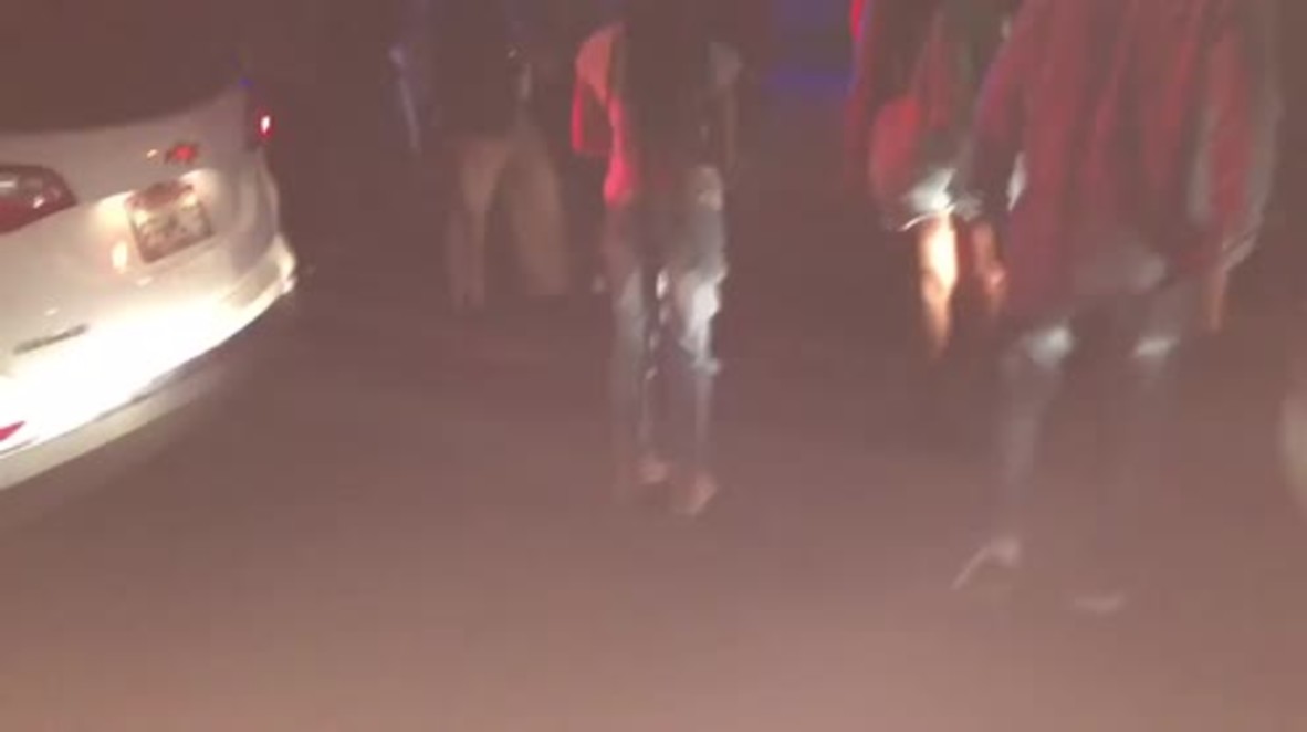 EE: UU.: El coche del sheriff impacta a mujer en Sacramento durante protesta por Stephon Clark