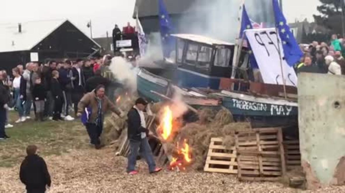 UK: Fishermen burn boat in protest over Brexit transition deal
