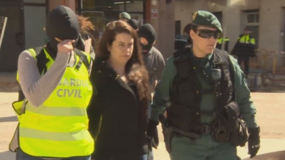 España: La Guardia Civil detiene a la coordinadora de un CDR en Viladecans