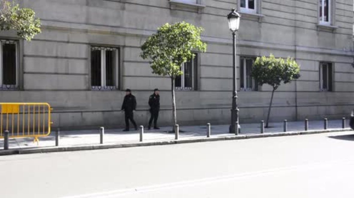 España: Líderes catalanes encarcelados comparecen ante el Tribunal Supremo en Madrid