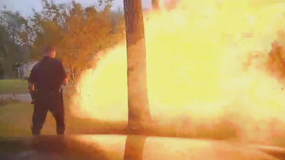USA: Dramatic moment of Texas house explosion caught on dashcam