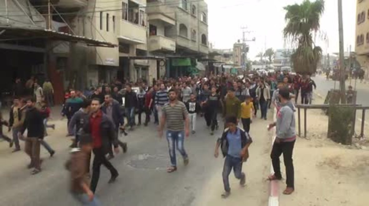 State of Palestine: Crowds attend funeral of 29 y.o. Palestinian killed at Israeli-Gaza border