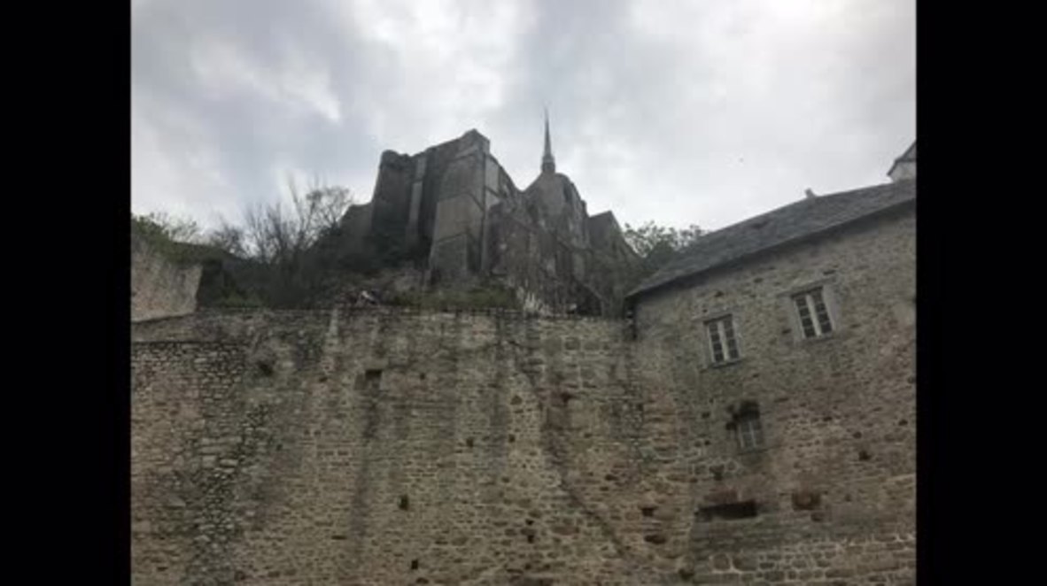 France: Mont-Saint-Michel tourist site evacuated after man threatens police *STILLS*