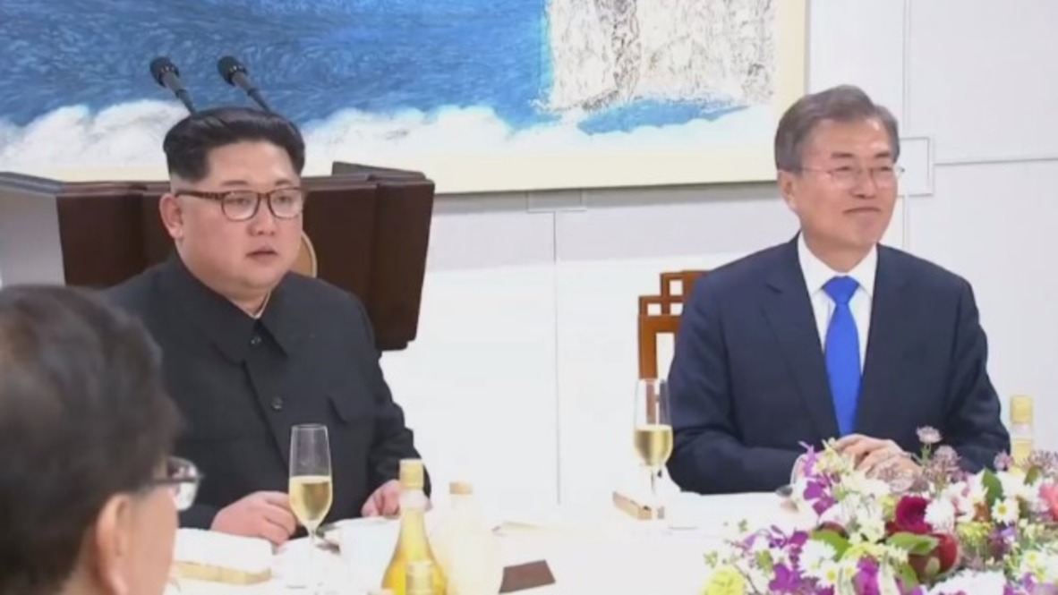 Korean DMZ: Toast to the future! North and South Korean leaders dine together *CLEAN*