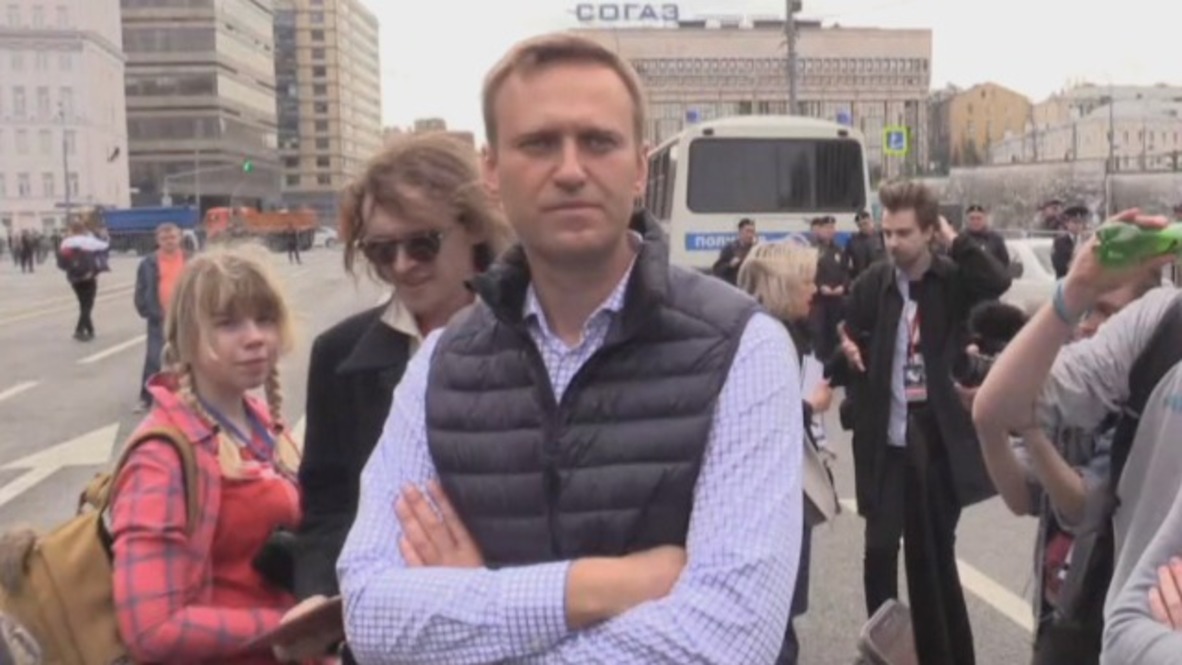 Russia: Navalny participates in rally against Telegram app ban