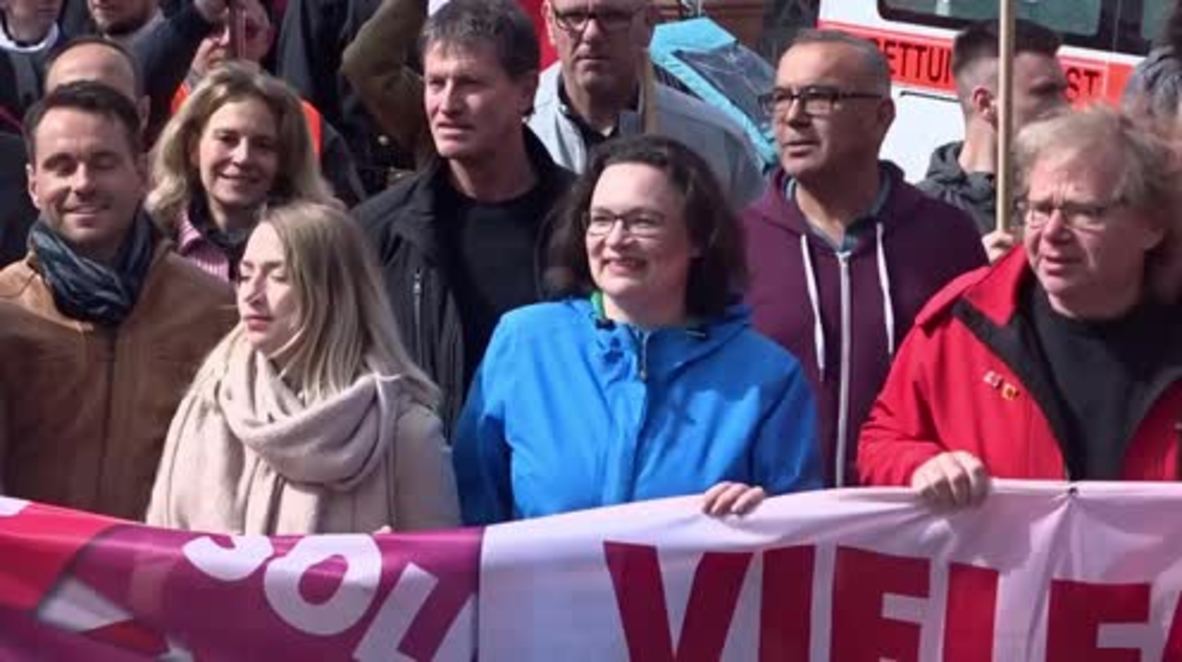 Germany: New SPD leader joins May Day protests in Koblenz
