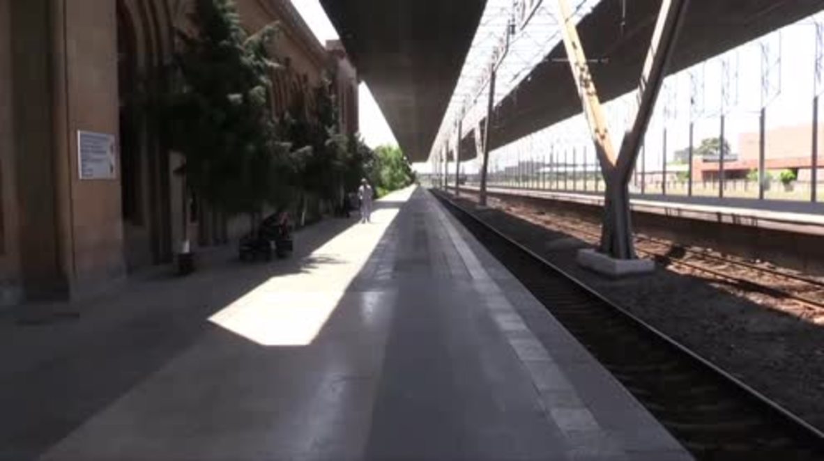 Armenia: Yerevan central station vacant as strikers blockade roads