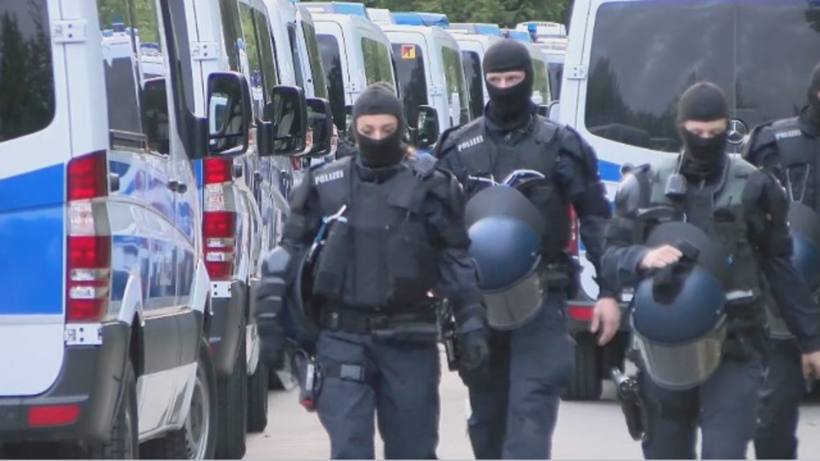 Germany: 200 police storm refugee centre in Baden-Wurttemberg