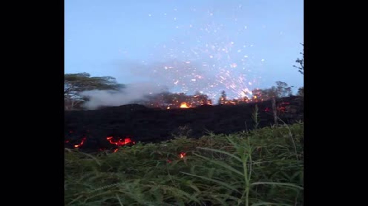 EE.UU.: El volcán Kilauea continúa lanzando lava al exterior en Hawái