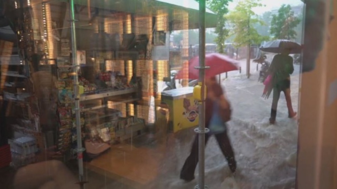 Grecia: Lluvias torrenciales inundan la ciudad de Tesalónica