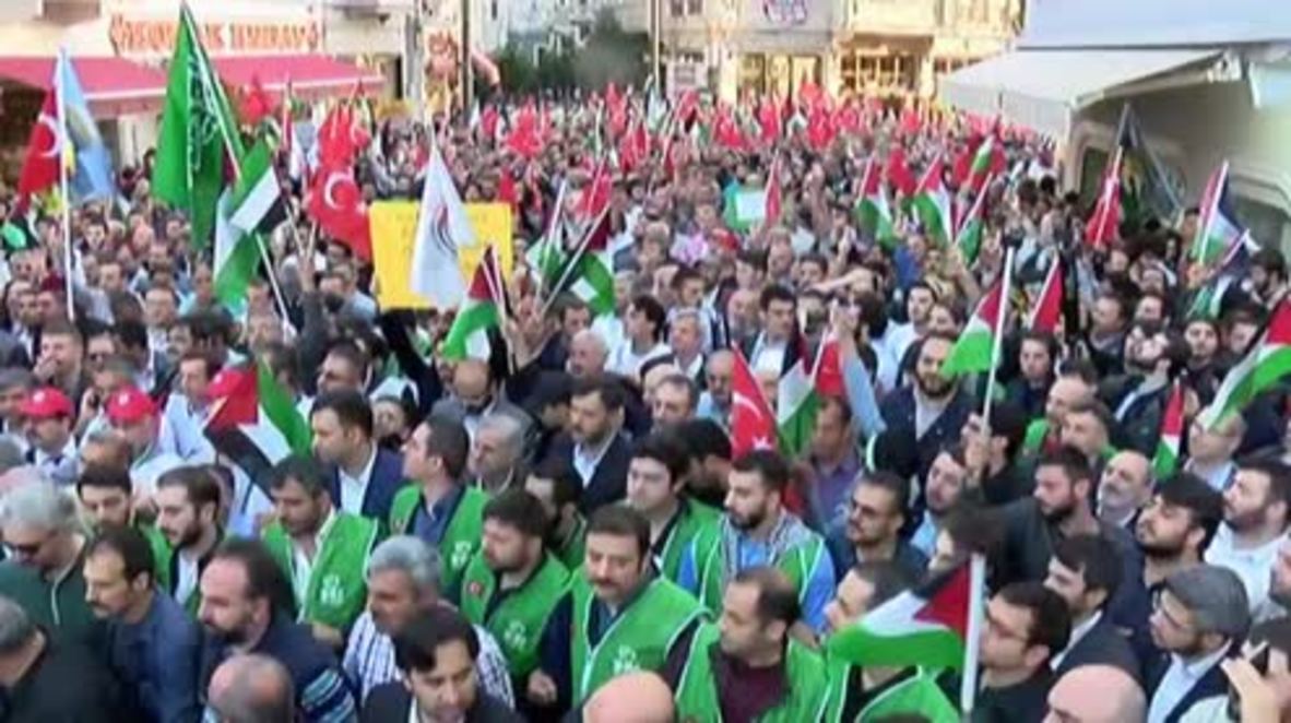 Turkey: Thousands rally in Istanbul to decry US Israeli embassy move