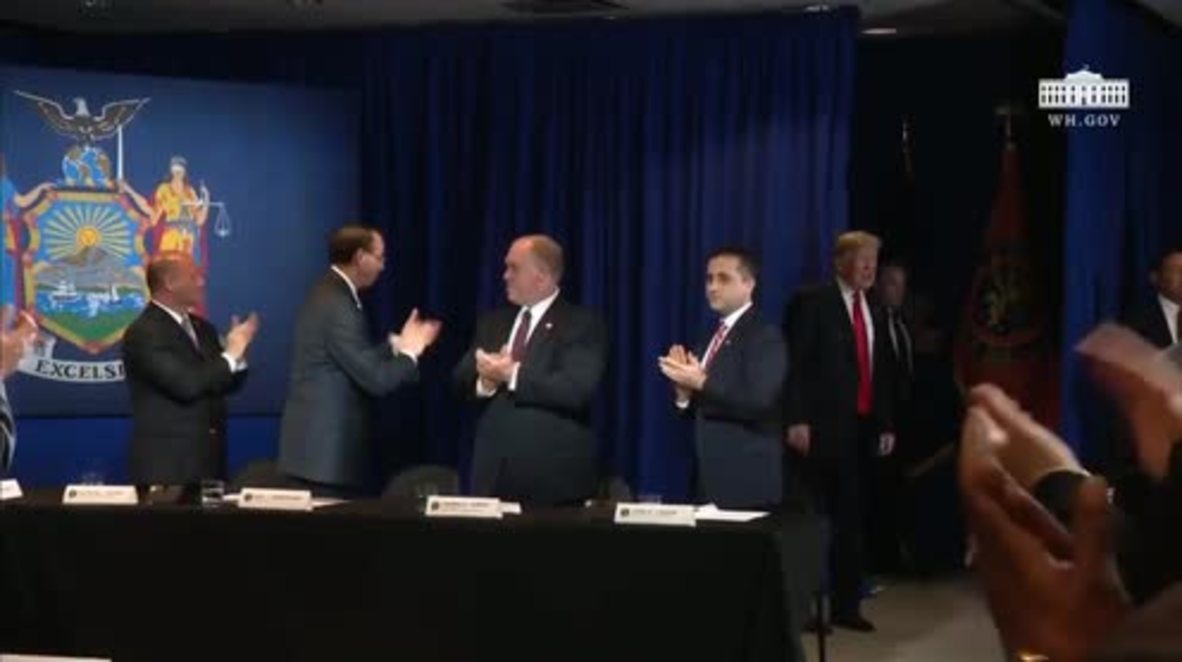 USA: 'They're not people. These are animals' - Trump at MS-13 roundtable