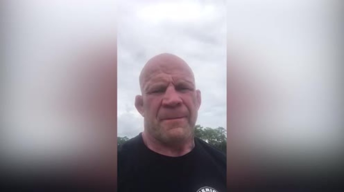 Rusia: "Muchas gracias, señor Putin" - El luchador de MMA Monson agradece la ciudadanía rusa