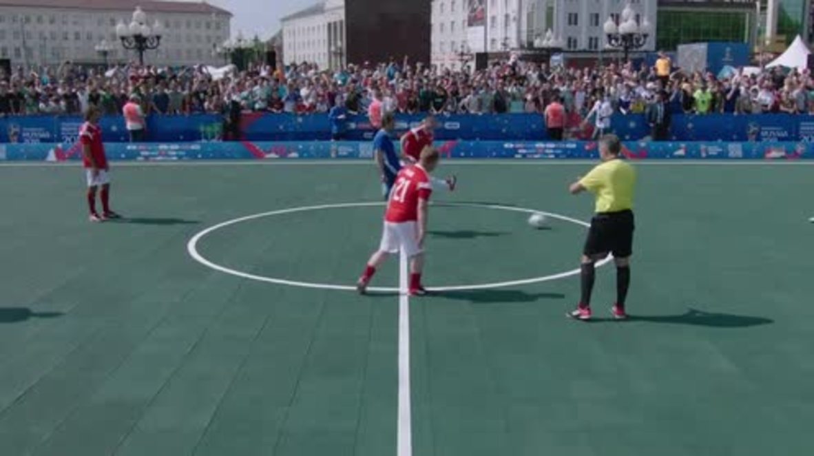 Rusia: Leyendas de la FIFA salen contra leyendas de Rusia en un partido de exhibición antes del Mundial