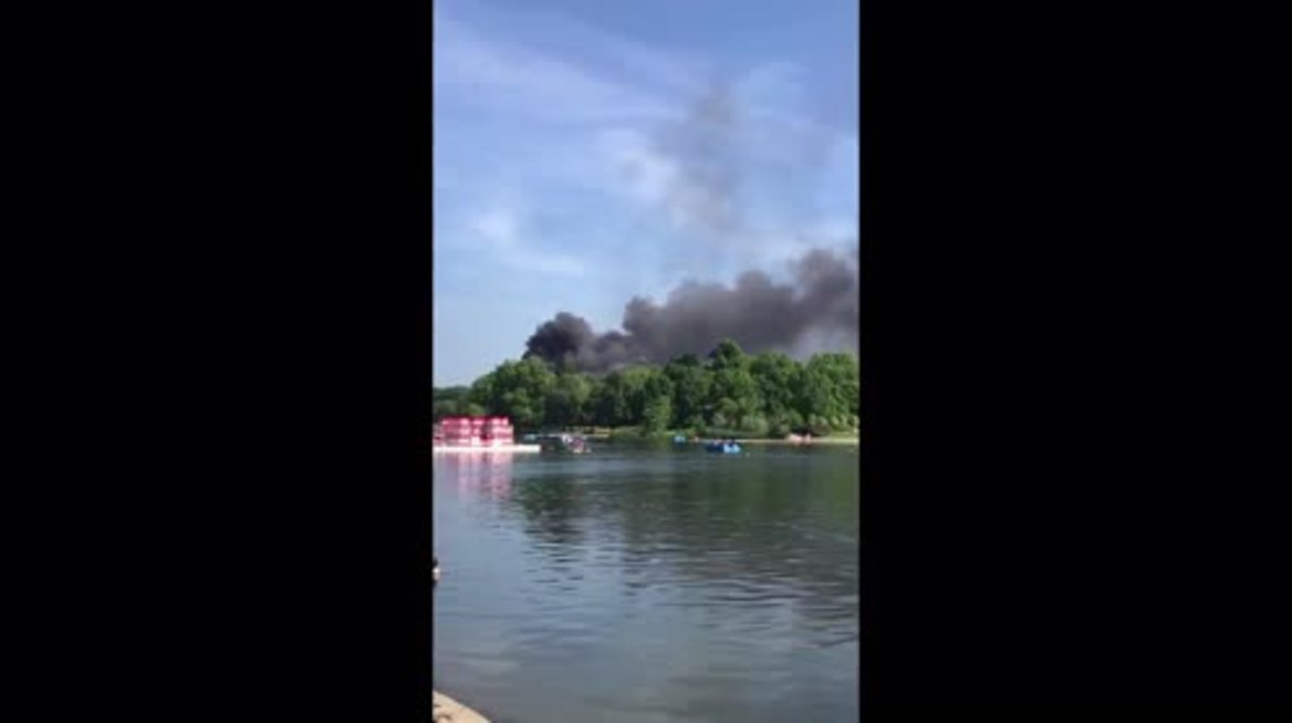 UK: Fire breaks out at luxury hotel in London