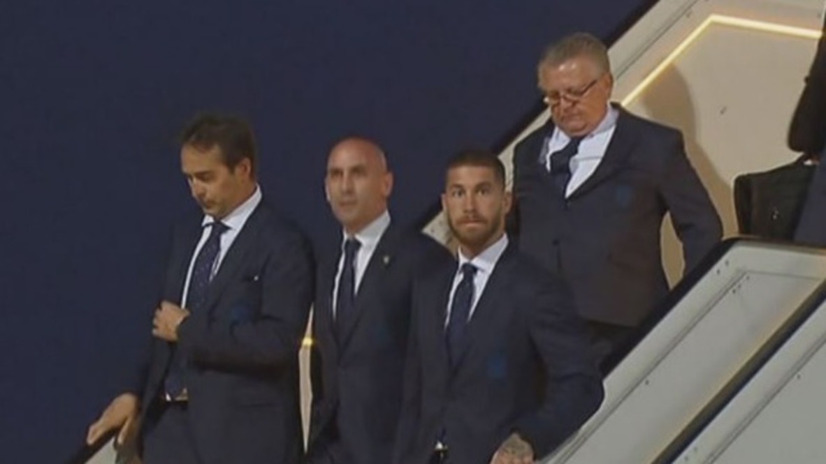 Rusia: El equipo de fútbol de España llega a Krasnodar