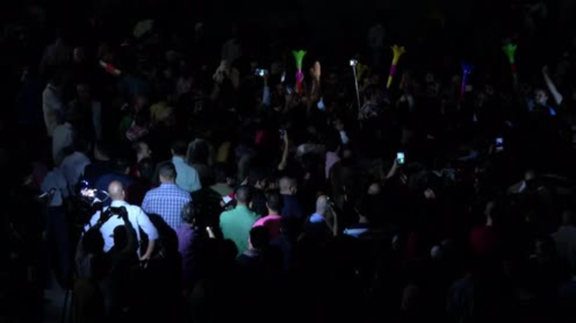 Jordan: Thousands celebrate tax bill repeal in Amman