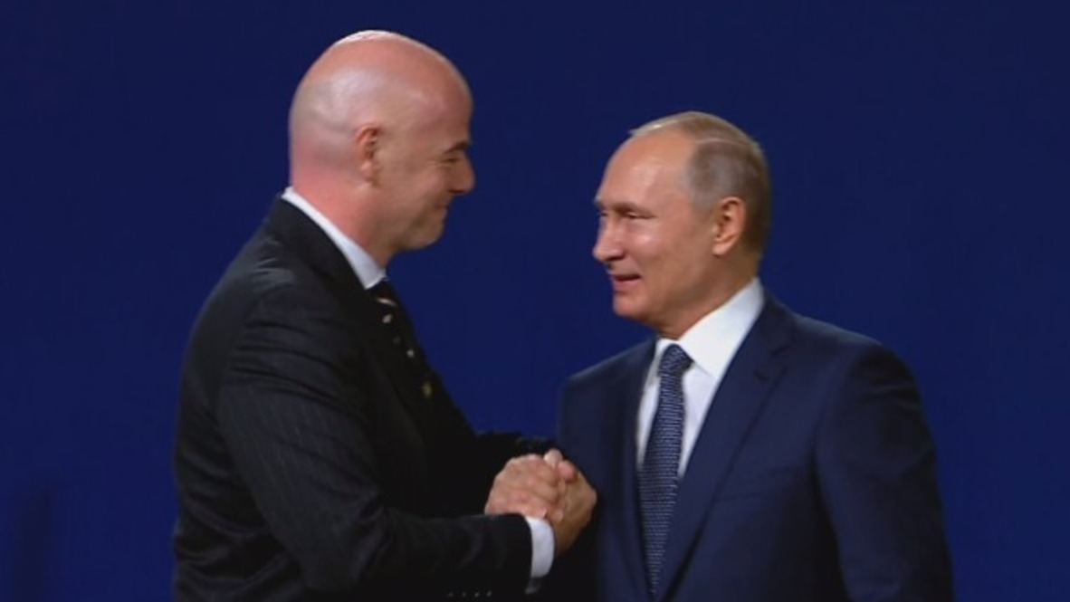 Russia: Putin praises FIFA's commitment to 'sports without politics'