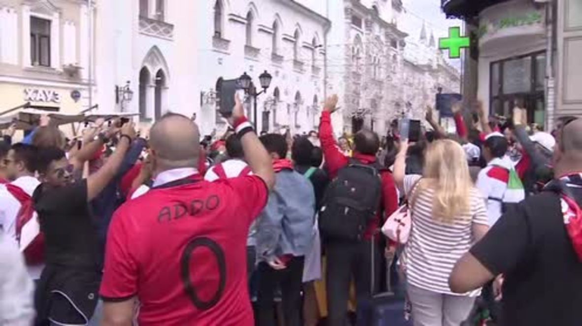 Russia: Peruvian football fans pumped for World Cup in Moscow