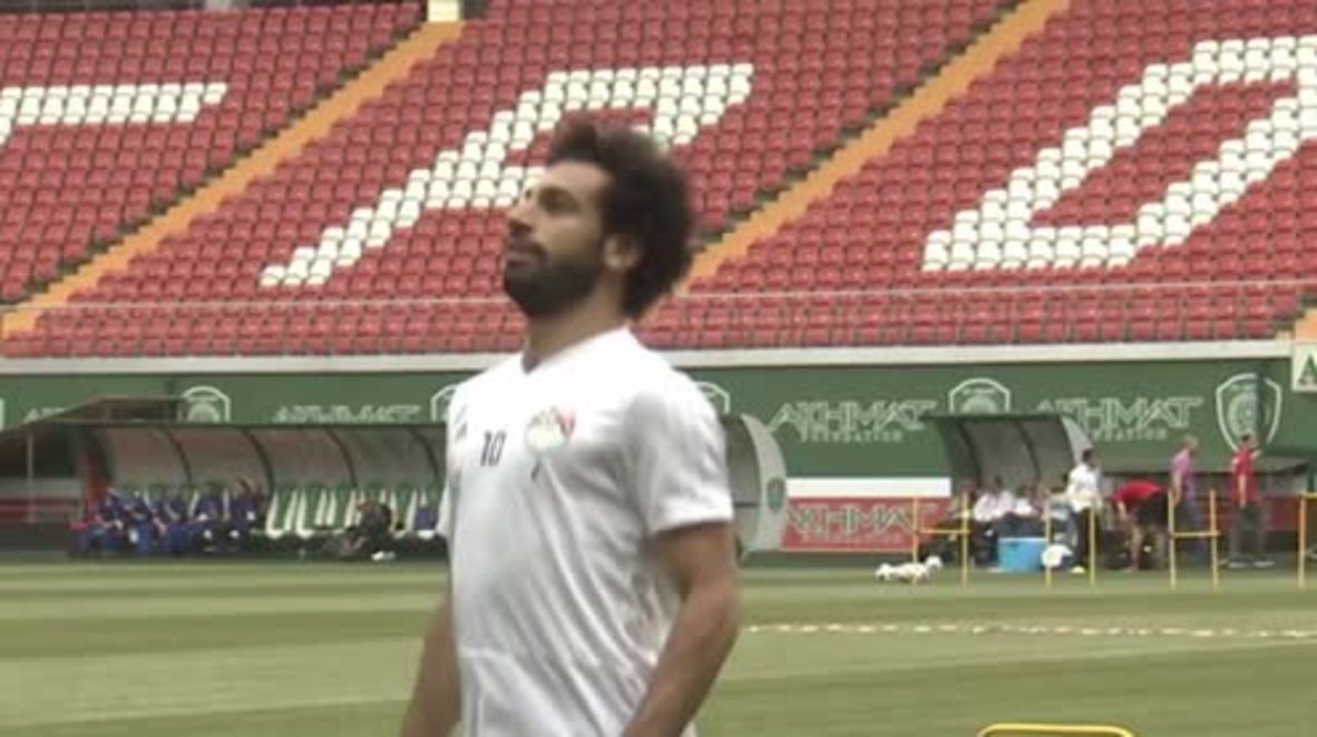 Rusia: Salah se entrena con el grupo antes de enfrentarse a Rusia