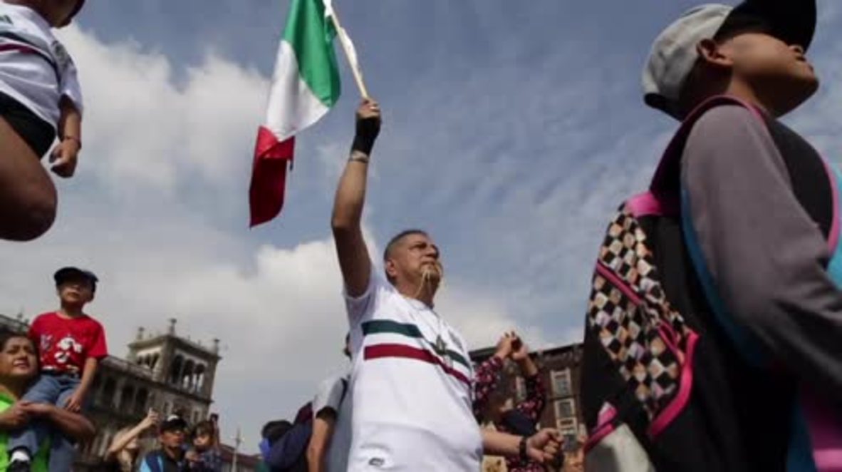 Mexico: Fans hit the roof as Mexico qualify for knockout stages