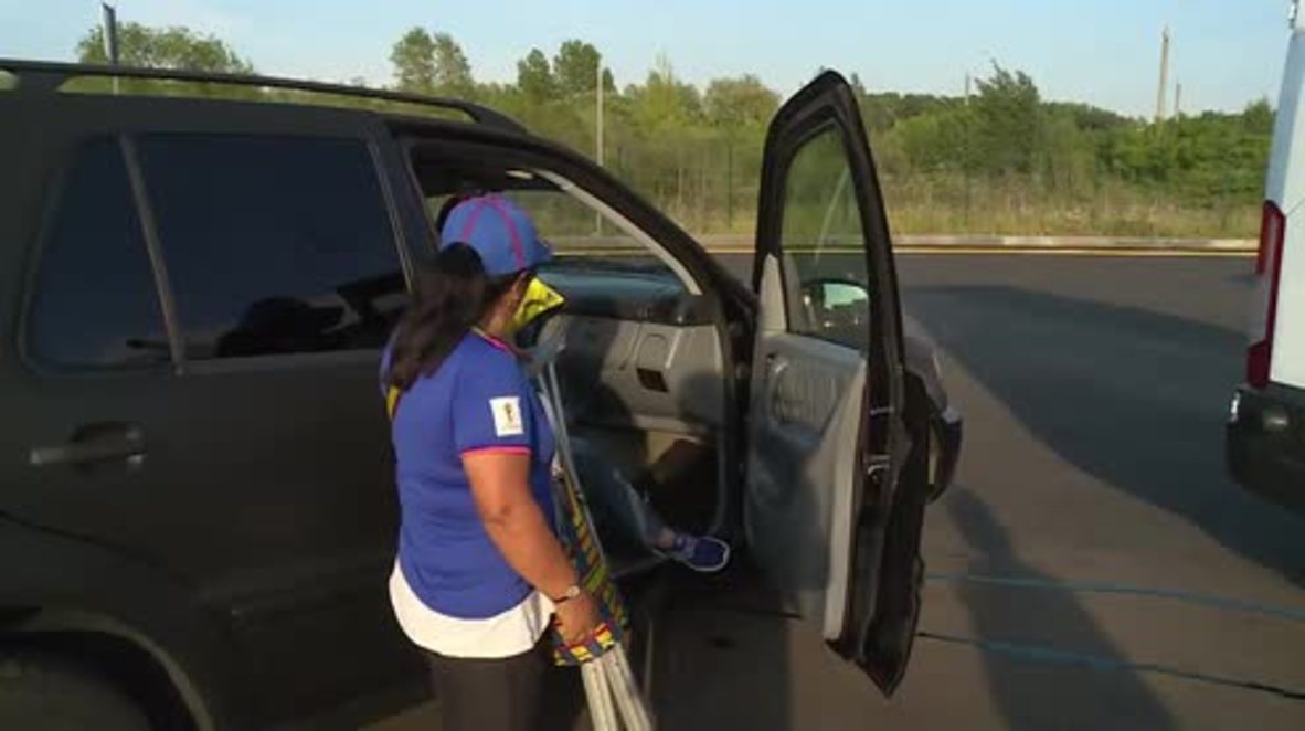 Rusia: Kazan ayuda a los hinchas discapacitados de Colombia encontrar una nueva silla de ruedas