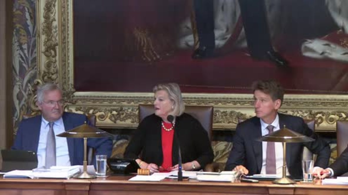 Países Bajos: Senado holandés aprueba la 'prohibición parcial de burka'