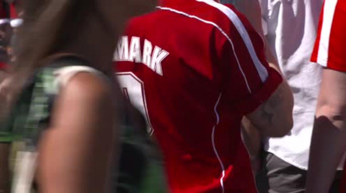 Denmark: Thousands gather in Aarhus to watch Denmark-France match
