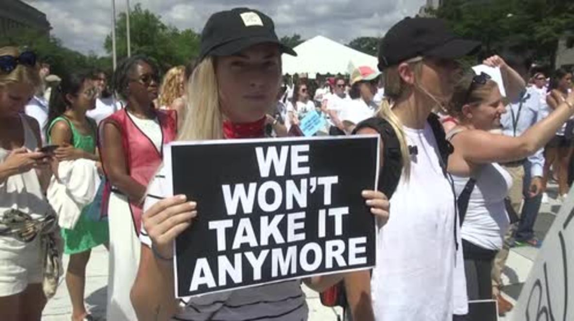 EE. UU.: Miles de mujeres protestan en Washington contra políticas migratorias de Trump