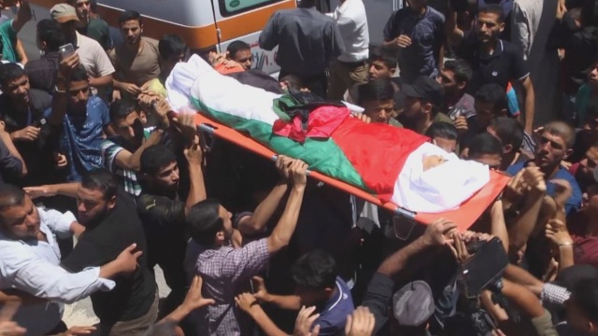 Estado de Palestina: Funeral por el adolescente palestino asesinado en la frontera por soldados israelíes